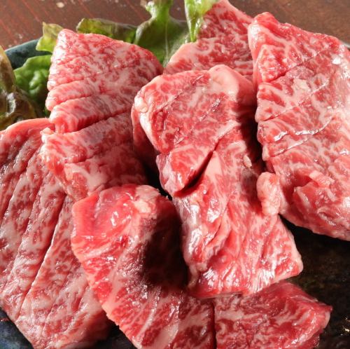 Wagyu beef skirt steak (with sauce)