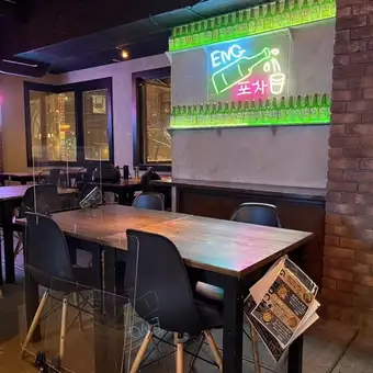 The neon lights are guaranteed to be Instagram-worthy! Why not post them on your story along with your food and drinks?