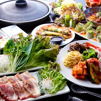 [Approximately 150 items! Super satisfying all-you-can-eat and drink course] 100-minute limit. Includes all-you-can-drink Super Dry beer and makgeolli! 5500 yen
