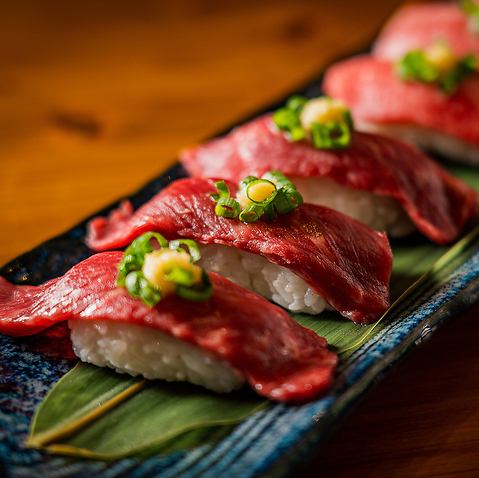 話題の金沢おでんと肉寿司が食べ放題