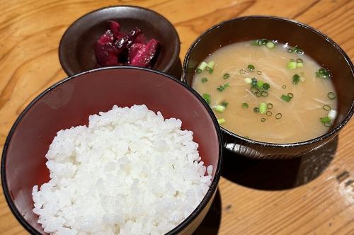 茨城県産コシヒカリごはんセット（味噌汁・お漬け物付）