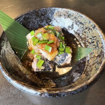 冷製いわしの茨城産ニラ梅ソースかけ