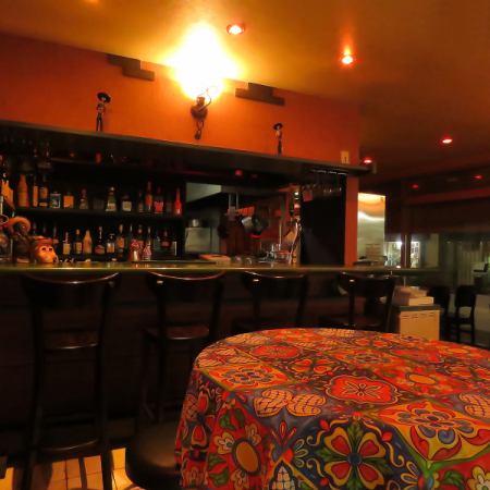 和気あいあいとした店内で、思わずシェアしたくなるメキシコ料理をご堪能いただけます!飲み放題もございますので、思いっきりお楽しみください♪