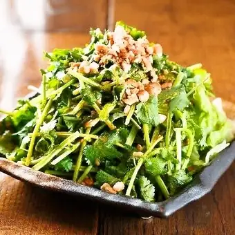 悪魔的に旨い香菜(ぱくちー)サラダ