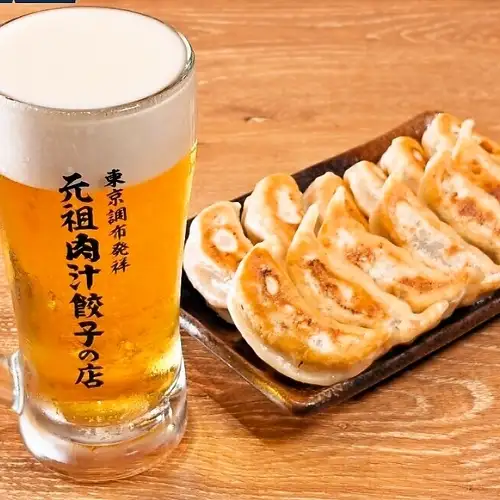 【餃子配啤酒真好吃♪】