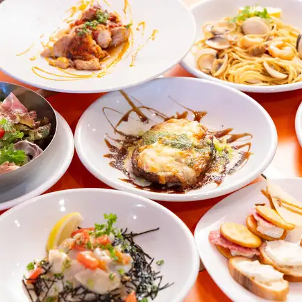 【店主のおまかせコース】サラダ、ピザ、パスタなど自慢のお料理が全6品⇒2200円(税込)