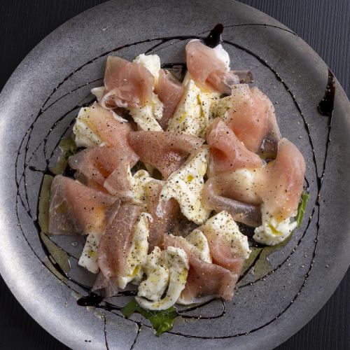 チーズ、ベーコン含め全てのお料理を手作りでご提供♪
