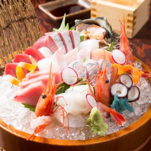 Assorted sashimi of the day (1 serving)