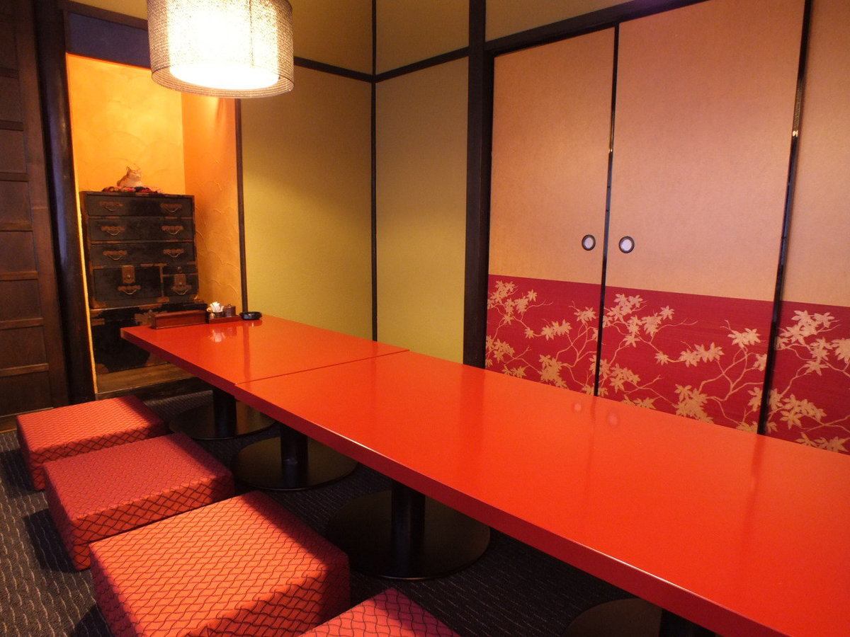 在1樓和2樓進行了裝修。在一個更輕鬆的日本空間，美味的時刻......