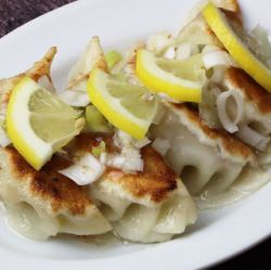 Lemon salt sauce dumplings
