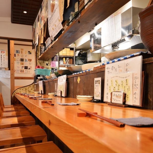 ■ We are proud of the counter seats where you can enjoy the live feeling ■ Our cheerful and friendly staff will welcome you with a number of gems that can only be enjoyed on that day in front of you ◎ In a cozy space that boasts coziness We look forward to your visit ♪
