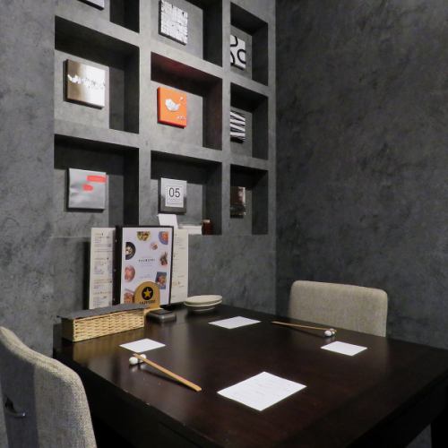 [Semi-private rooms are available for table seats] These are table seats where you can enjoy your meal while relaxing in a stylish interior.Please use it for any occasion, such as when you want to talk with your friends, or for a casual date.※ The photo is an example.