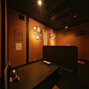 のんびりお過ごしいただける掘りごたつのお席です。~4名様。少人数での宴会にどうぞ! ※写真は一例です。
