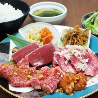 ランチセットは1749円(税込)～/都立家政/ランチ/焼肉/昼飲み