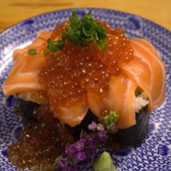 Parent and child topping sushi