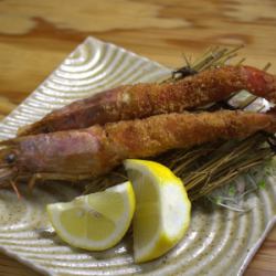 Fried shrimp with head (2 pieces)