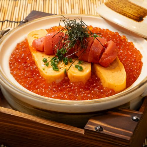 Mentaiko and salmon roe rolled rice