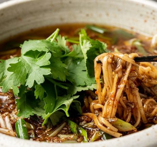 東華風味麻婆拉麵 (香菜或蔥)