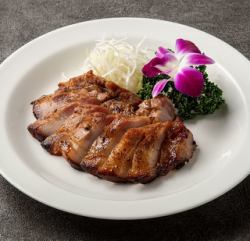 茶美豚の特製チャーシュー