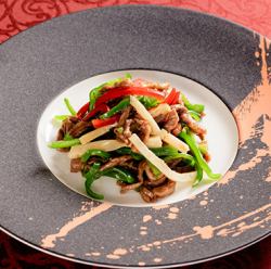 牛ハラミのチンジャオロース
