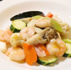 海老と季節野菜の炒め