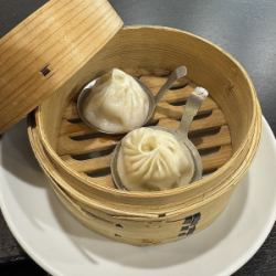 小籠包 1個