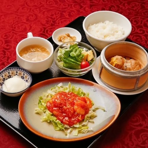 虾仁辣椒酱午餐