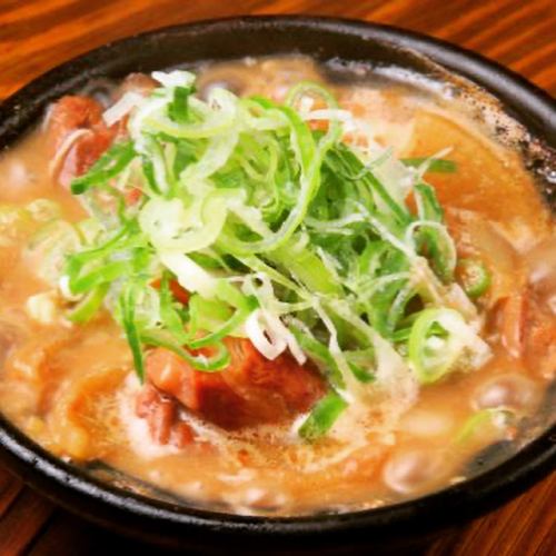 自家製もつ煮込み