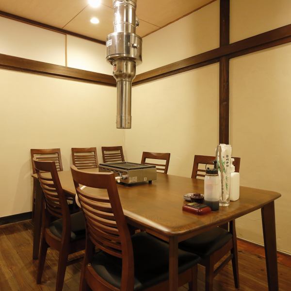 [Narita x Yakiniku x Complete private room] On the 2nd floor, we have a completely private room perfect for parties and family gatherings! The private room can accommodate up to 10 people! You can have it♪ Please have a great time with a course where you can enjoy fresh and high-quality Kuroge Wagyu beef and hormones! Please feel free to contact us!