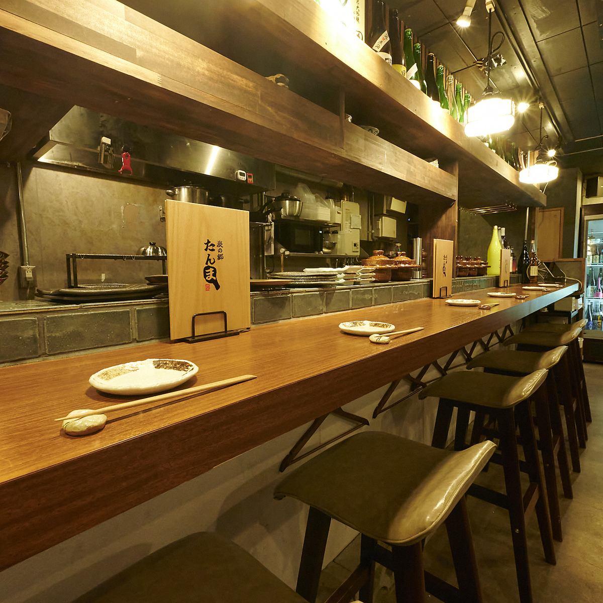 雰囲気抜群のカウンター席!仕事帰り・デートと様々なシーンで♪