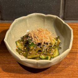Sanriku mekabu and cucumber dressed with bonito flakes