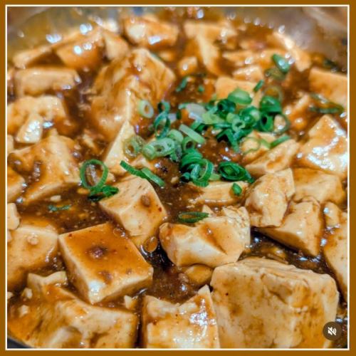 On the banquet menu
⁡
[Mapo tofu]
⁡
It's handmade by my parents ✨
⁡
This is really delicious and the spiciness is just right 👌
⁡
When I looked at the recipe, I saw that it contains doubanjiang and other ingredients, which is really amazing 👏
⁡
I would definitely recommend you try it once 🤤
⁡
Please make a reservation for the New Year's party🙇‍♀️🙏
⁡
But if you really want to eat it, please let us know😍⁡
⁡
#Orange House Asahi Store
#Asahi Orange House
#Orange House Asahi
#Koriyama Izakaya
#Fukushima Izakaya
Koriyama Asahi
Koriyama Asahi Izakaya
Horse sashimi Koriyama
I want to connect with people who like horse sashimi
Izakaya Asahi
Asahi Izakaya
All-you-can-drink Asahi
Asahi all-you-can-drink