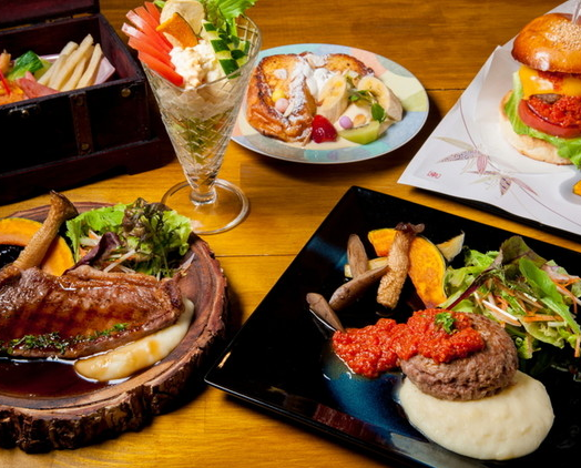 [Minowa Station 4 minutes walk] It is a restaurant of creative lunch that boasts a cafe lunch at noon and a handmade dish at night!