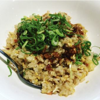 鉄板焼きガーリックピラフ　