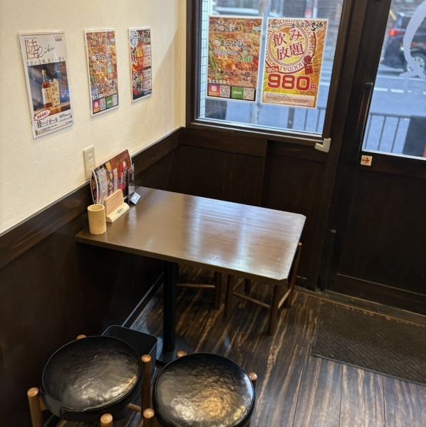 《各種ご宴会にも◎》少人数での貸切利用の団体様での各種ご宴会まで対応OK！仕事終わりの飲み会や友達との飲み会も大歓迎！リーズナブルでコスパ良しのお料理を皆様でお楽しみください◎