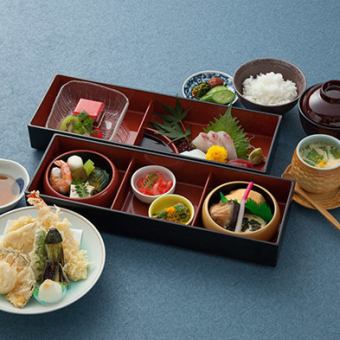 [Shokado Bento] We accept reservations for everything from auspicious events to memorial services.