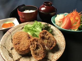 Beef Tendon Curry Croquette Set