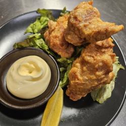 100% deep-fried chicken thighs