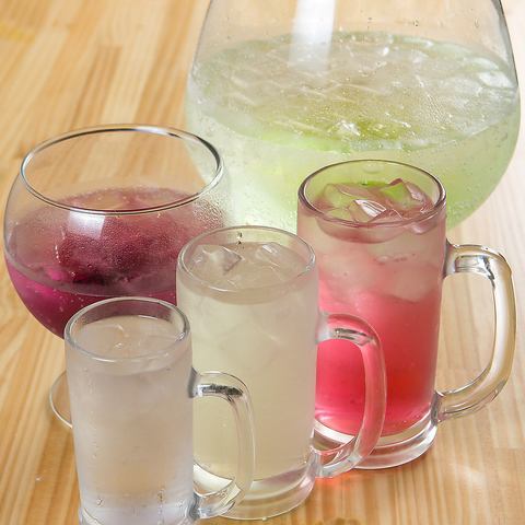 出世サワーやシャリキンなど流行りのドリンクもお得に飲み放題♪