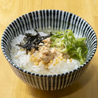 【〆】 出汁茶漬け(ベース・梅・鮭・海苔) 各