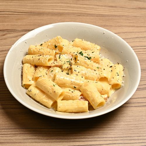 通心粉卡邦尼（也可以用普通麵條製作）