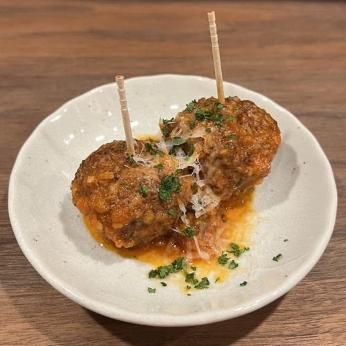 ハンバーグボール~プッタネスカソースで~