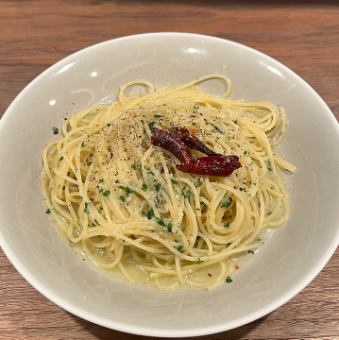 スパゲッティ ペペロンチーノ