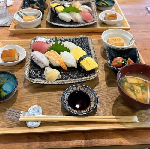にぎり寿司の盛り合わせ(ランチ)