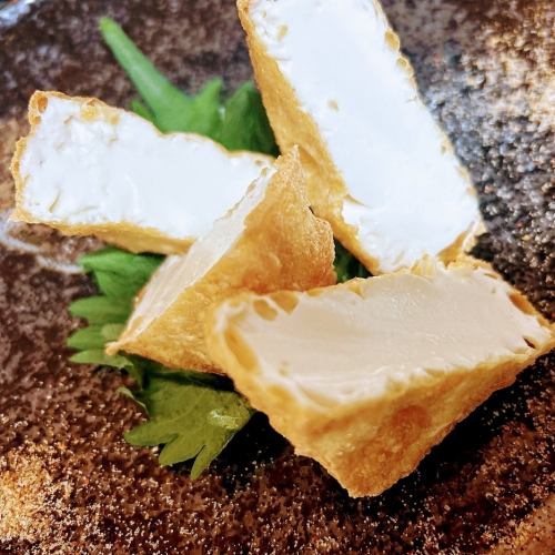 揚げたての厚揚げ(七味塩で!)