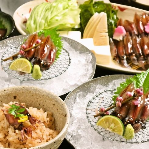 拥有 33 年日本料理经验的工匠会让您着迷。尊重冈山当地产品的美食家聚集的割烹