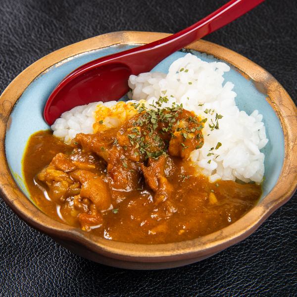 [Various cocktails] We have a wide selection of drinks that go well with our restaurant's proud dishes. We also recommend our special curry as a final dish.