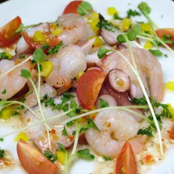 タコと海老のマリネ