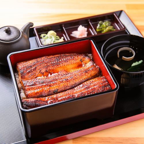 ≪特別な日だけでなく、いつでも気軽に美味しい鰻を心ゆくまで堪能できる♪≫ 並うな重「竹」2200円(税込)