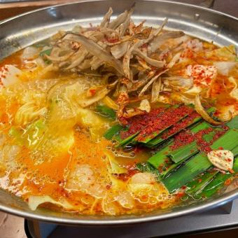 *Winter only* [10 dishes with 2 hours of all-you-can-drink] Popular menu course including Japanese black beef motsunabe and vegetable skewers for dessert!